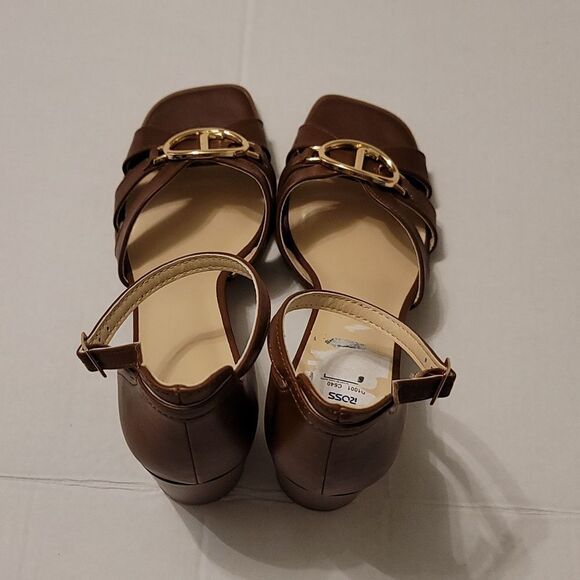 BRAND NEW JONE NEW YORK BLOCK HEEL ADJUSTABLE ANKLE BUCKET STRAP SANDAL G1 - Picture 6 of 16